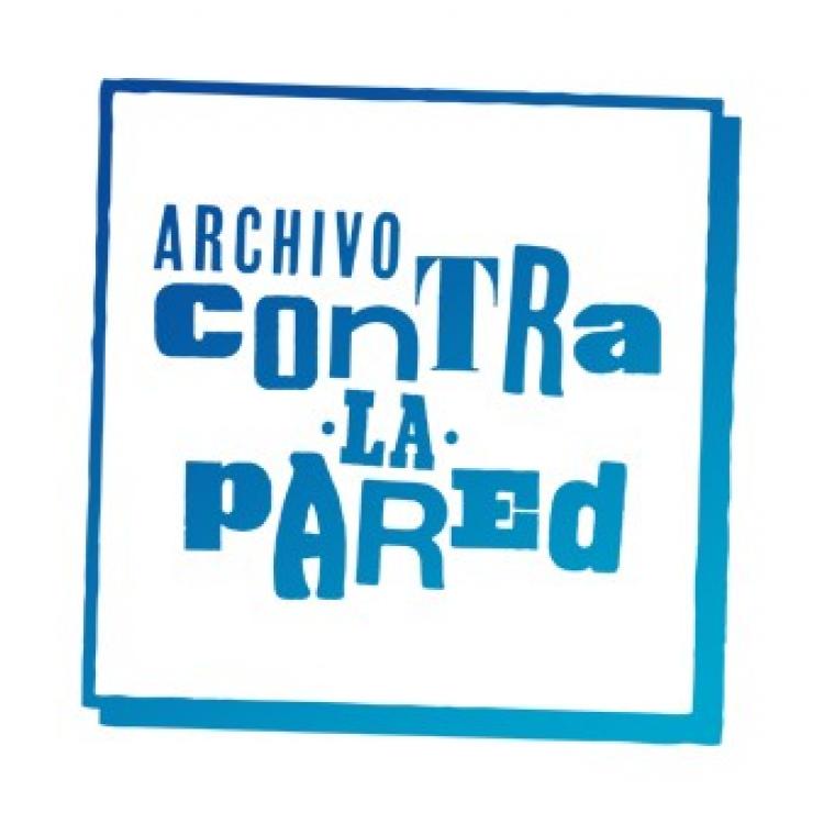 Archivo contra la pared